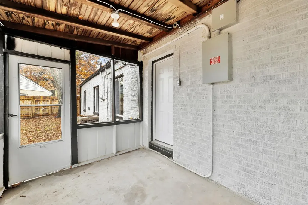 5608 E Park Hollow Drive Wichita KS 67208