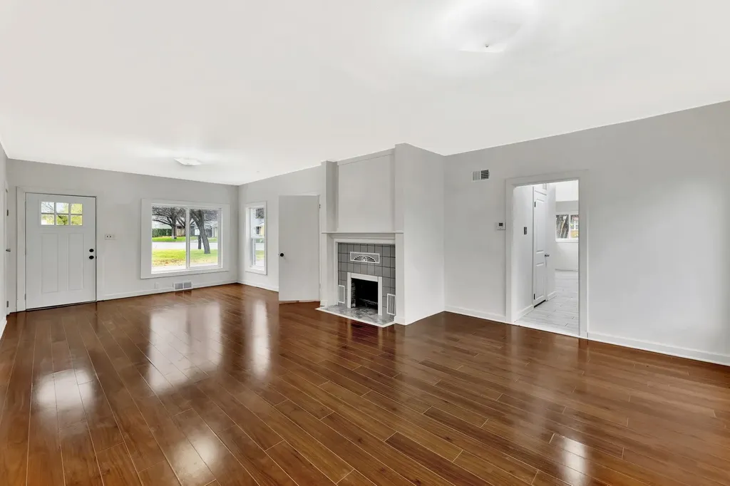 5608 E Park Hollow Drive Wichita KS 67208