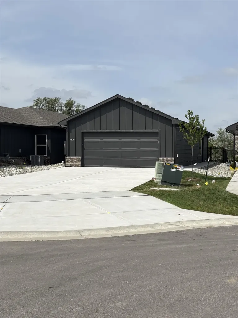 4829 N Vassar Avenue Wichita KS 67220