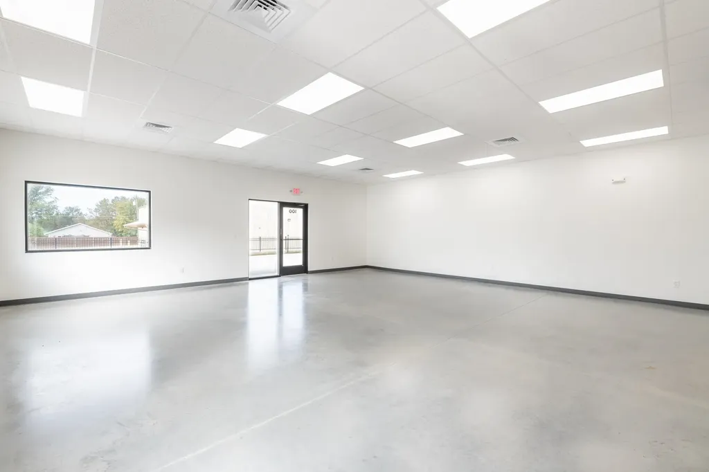 1504 E 61st Street N Park City KS 67219