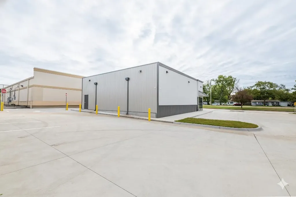 1504 E 61st Street N Park City KS 67219
