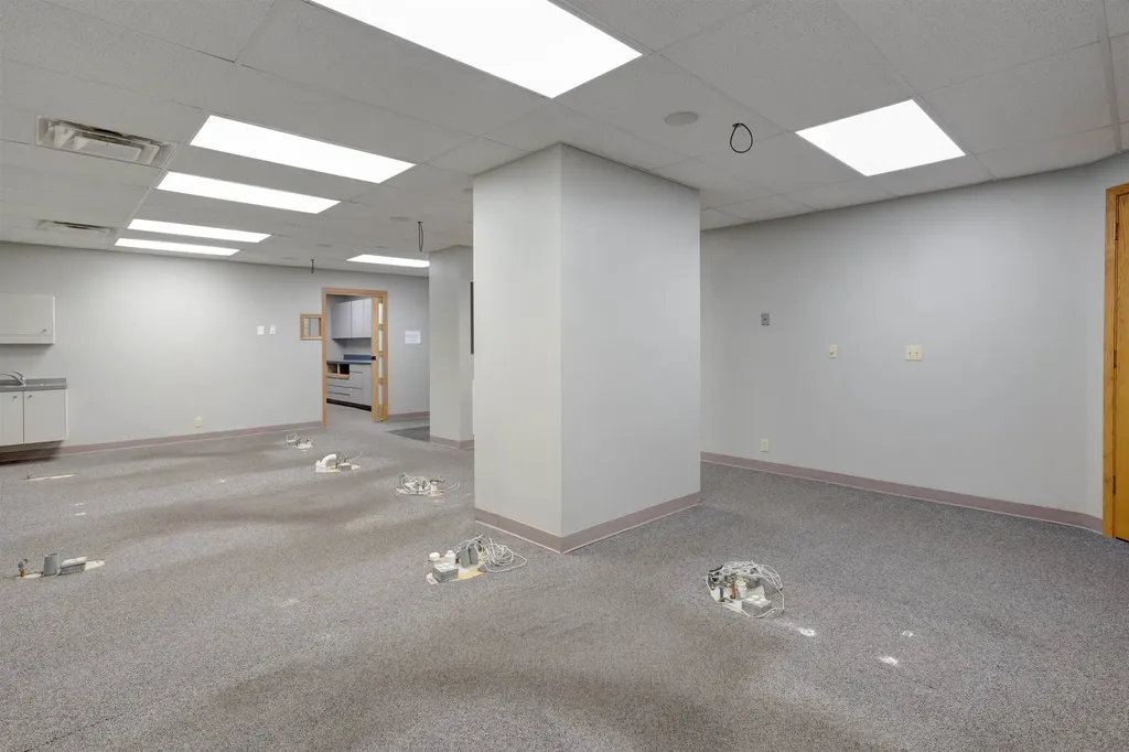 810 Main Street Winfield KS 67156