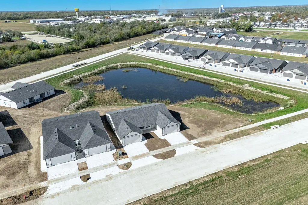 841 S Wybern Street Valley Center KS 67147-8977