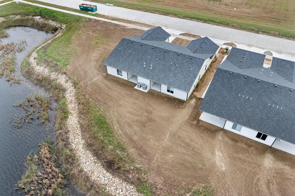 841 S Wybern Street Valley Center KS 67147-8977