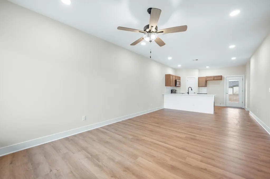 841 S Wybern Street Valley Center KS 67147-8977
