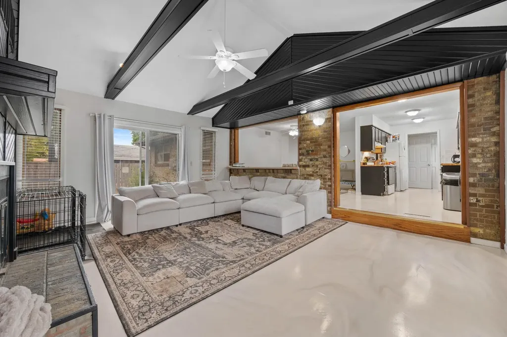 1418 Money Street Augusta KS 67010