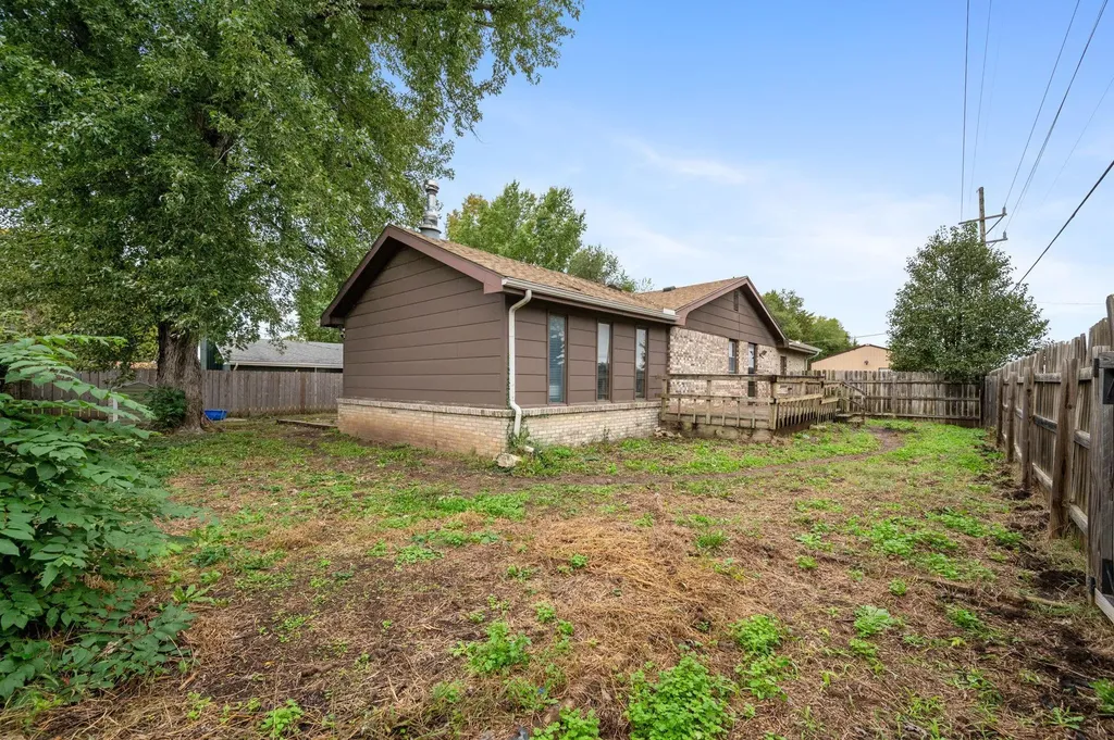 1418 Money Street Augusta KS 67010