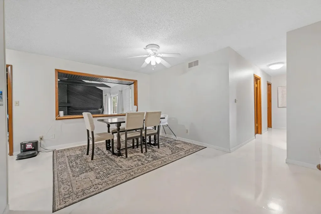 1418 Money Street Augusta KS 67010