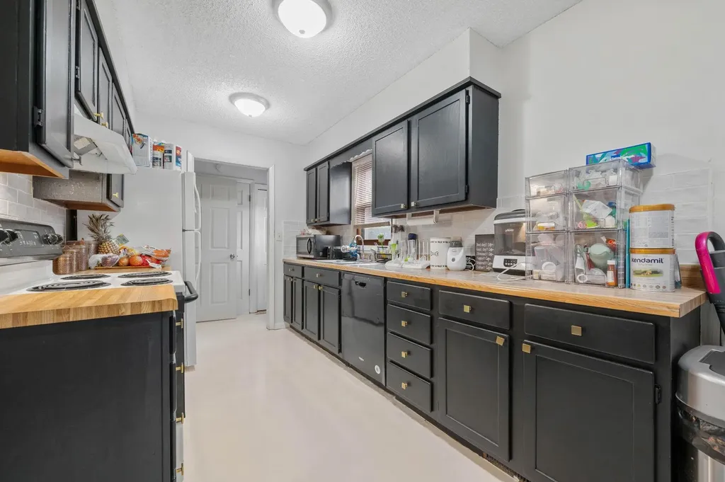 1418 Money Street Augusta KS 67010