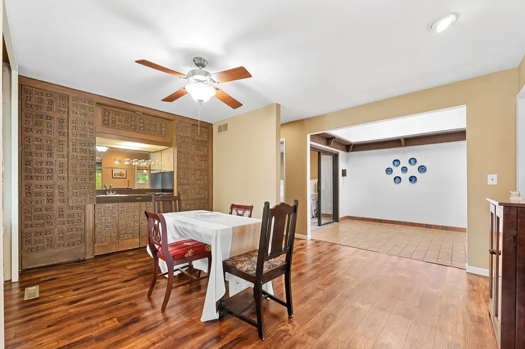 8419 E Harry Wichita KS 67207