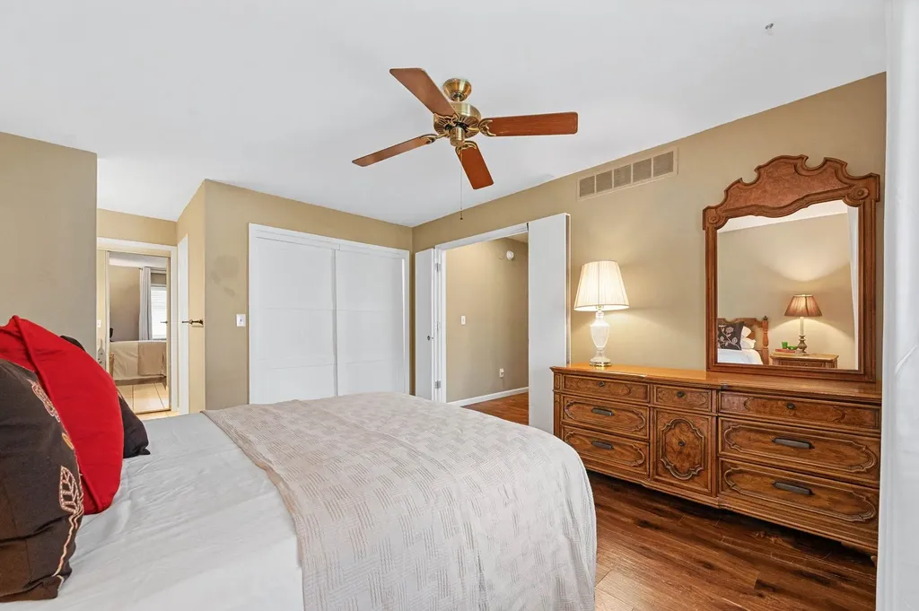 8419 E Harry Wichita KS 67207