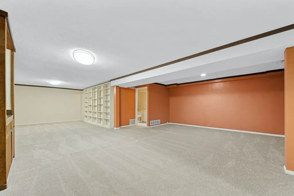 8419 E Harry Wichita KS 67207