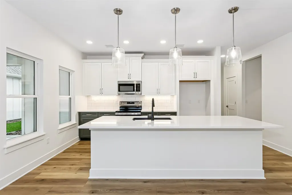 4512 N Harborside Street Wichita KS 67204