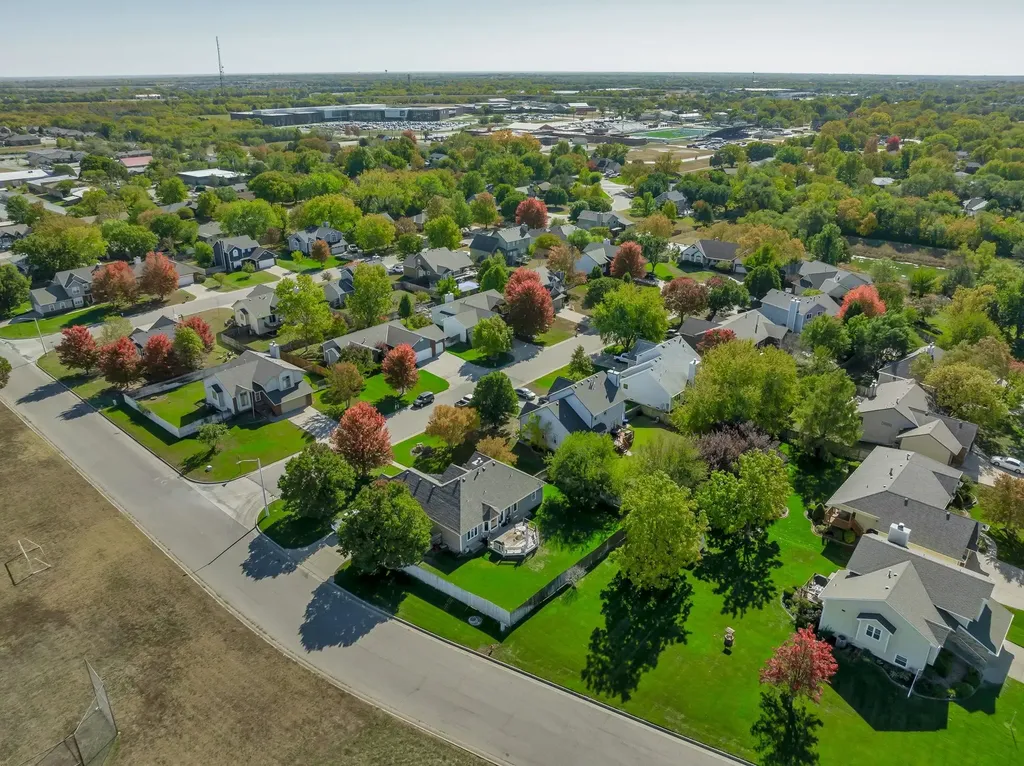 2013 N Grace Avenue Court Andover KS 67002