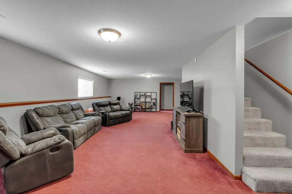1528 E Prairie Hill Street Park City KS 67219