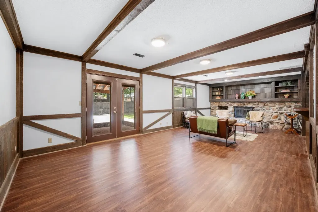 7911 E Donegal Street Wichita KS 67206