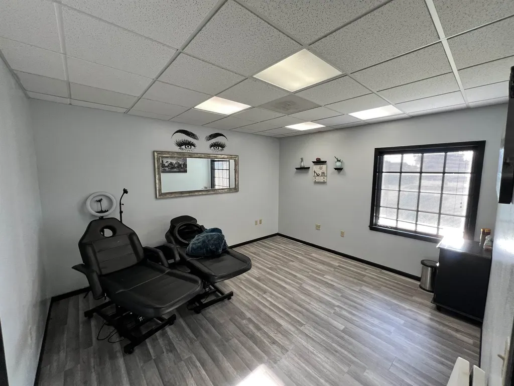 1841 N Rock Road Court Wichita KS 67206
