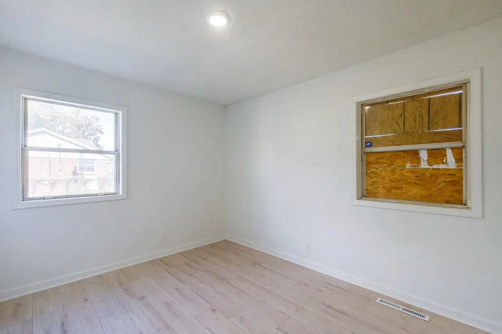 1613 E Del Mar Street Wichita KS 67216