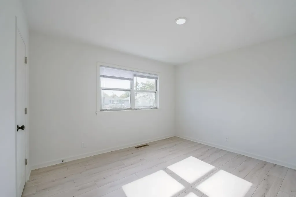 1508 E Catalina Wichita KS 67216