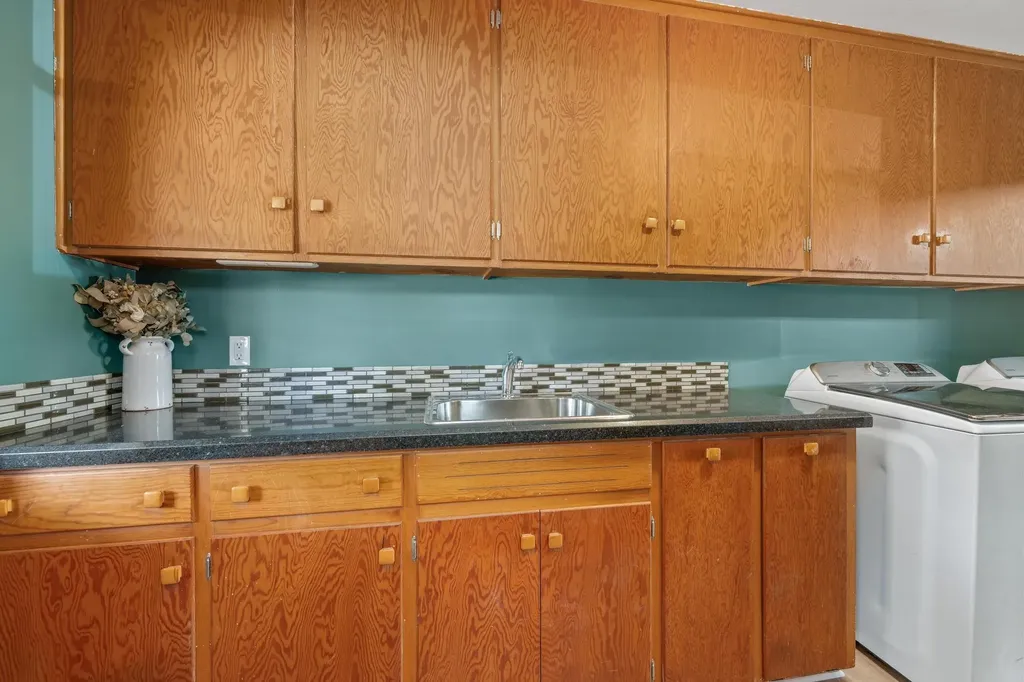 405 Circle Drive Wellington KS 67152