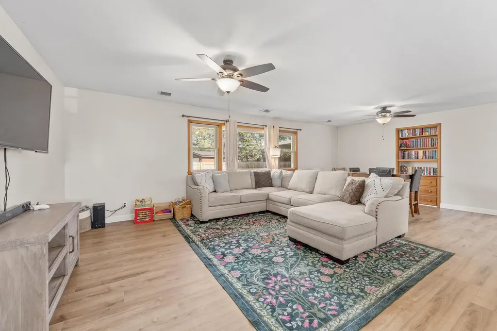 405 Circle Drive Wellington KS 67152