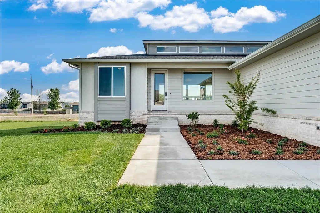 9630 W Cedar Lane Maize KS 67101
