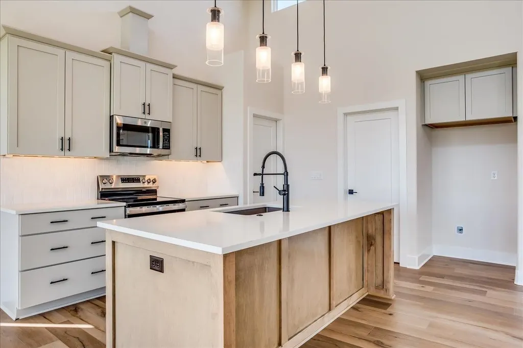 9630 W Cedar Lane Maize KS 67101