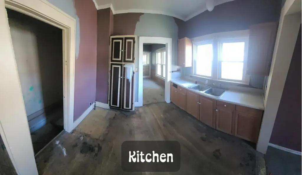 1204 E 11th Avenue Winfield KS 67156