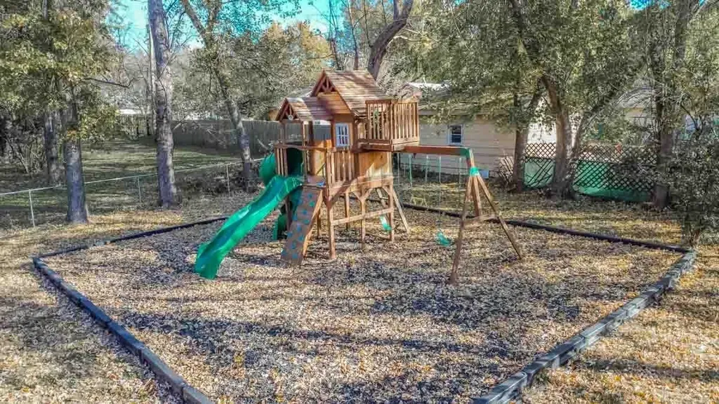 1626 N 14th Street Arkansas City KS 67005