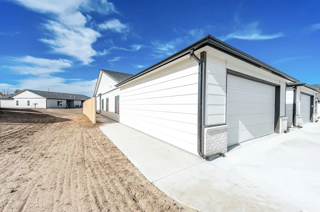 850 S Jay Street Valley Center KS 67147-8977