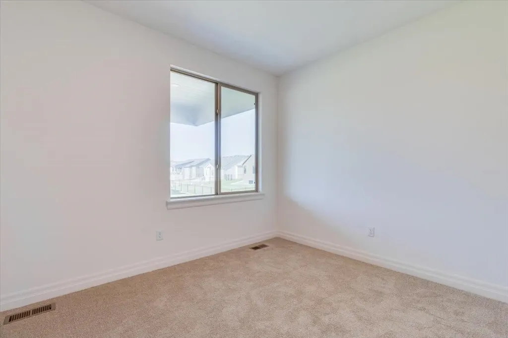4431 N Grey Meadows Court Maize KS 67101