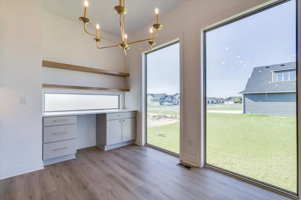 4431 N Grey Meadows Court Maize KS 67101