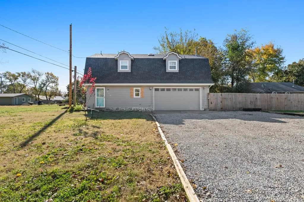 513 E Ash Street Douglass KS 67039