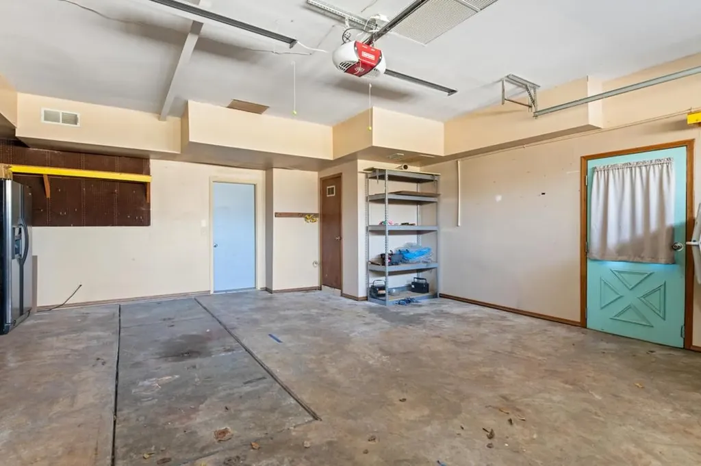 513 E Ash Street Douglass KS 67039