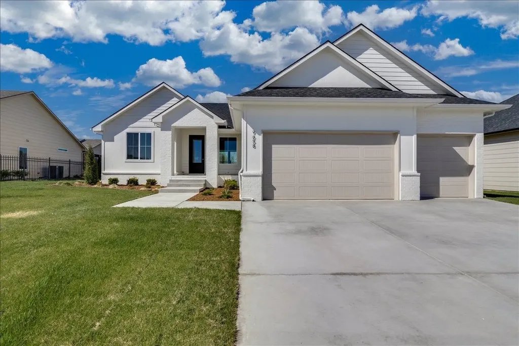 9658 W Cedar Lane Maize KS 67101
