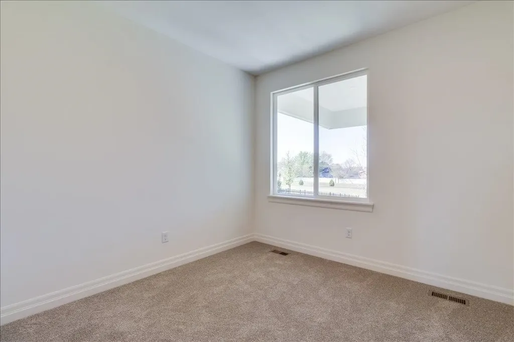 9658 W Cedar Lane Maize KS 67101