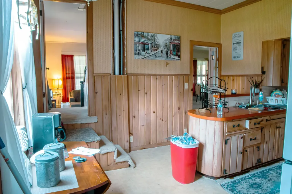 115 S 5th Street Fredonia KS 66736