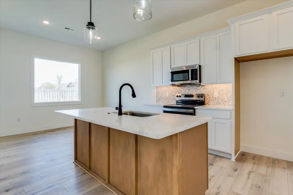 4434 N Sunny Court Wichita KS 67205