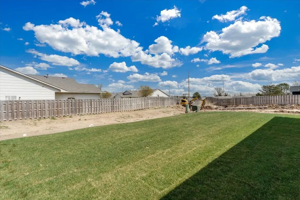 4434 N Sunny Court Wichita KS 67205