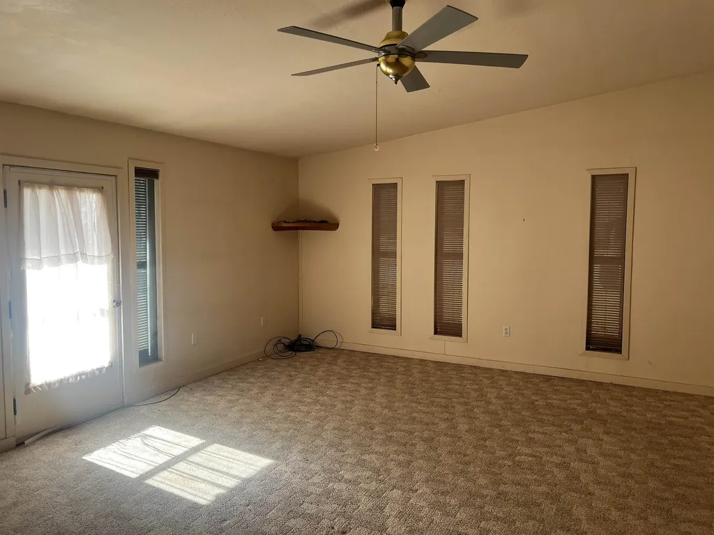 1702 N 8 Arkansas City KS 67005