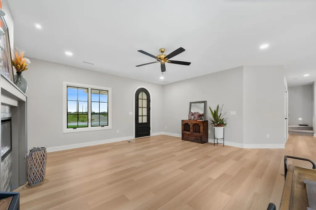 6134 N Hiebert Drive Park City KS 67219