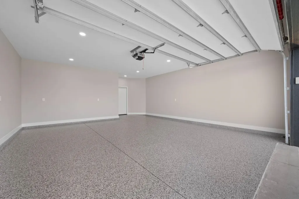 6134 N Hiebert Drive Park City KS 67219