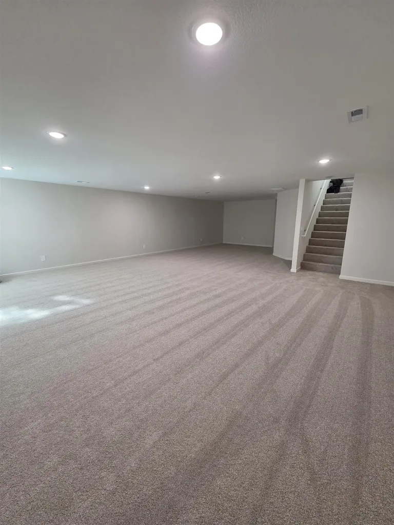 215 Summer Drive Newton KS 67114