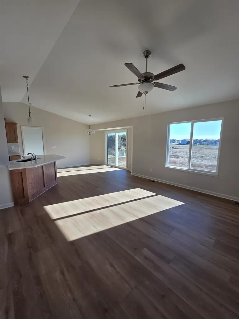 215 Summer Drive Newton KS 67114
