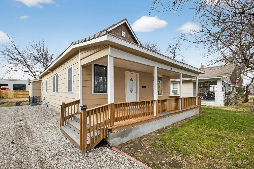 1231 S Topeka Avenue Wichita KS 67211
