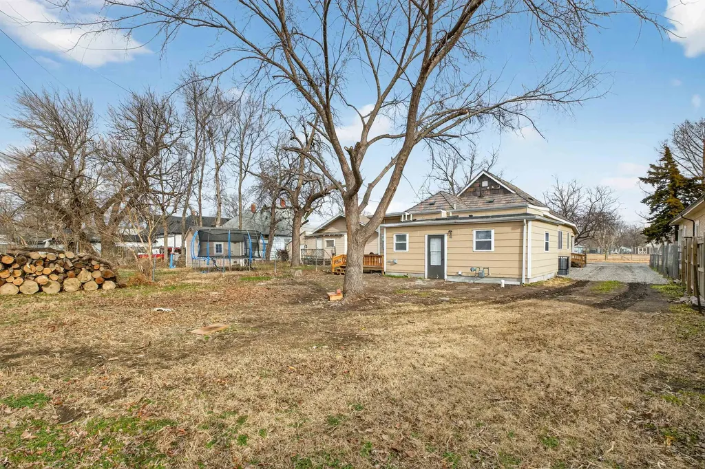 1231 S Topeka Avenue Wichita KS 67211