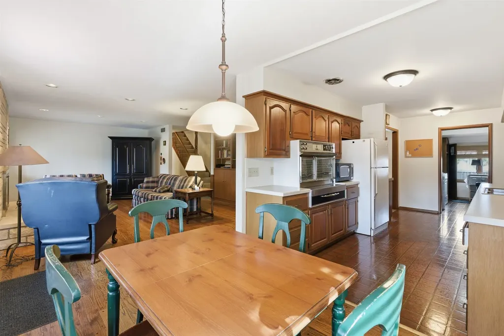 1559 N Woodlawn Wichita KS 67208