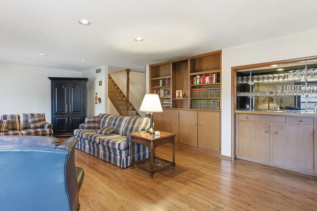 1559 N Woodlawn Wichita KS 67208