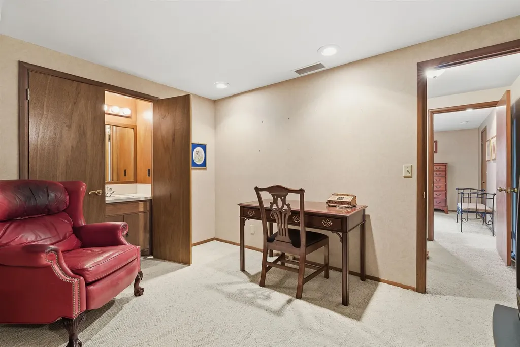 1559 N Woodlawn Wichita KS 67208