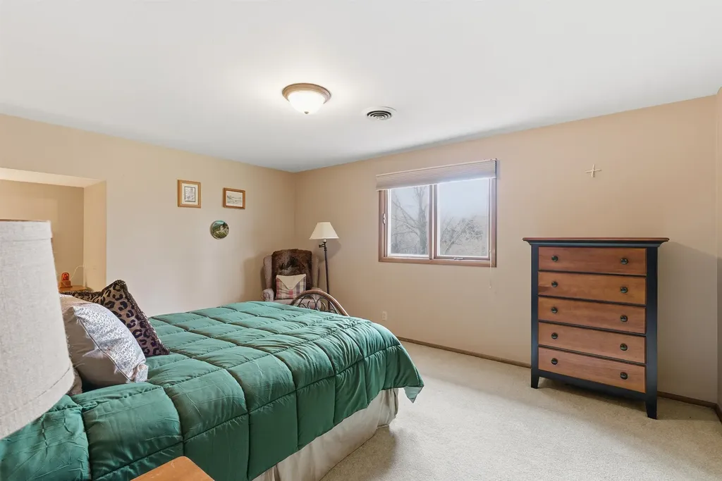 1559 N Woodlawn Wichita KS 67208
